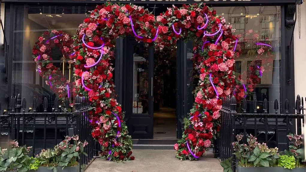Exterior of Neill Strains floral couture in Belgravia